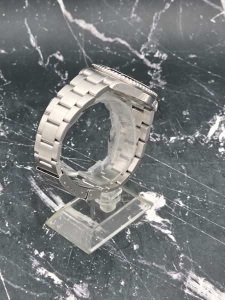 Rolex Submariner 16610